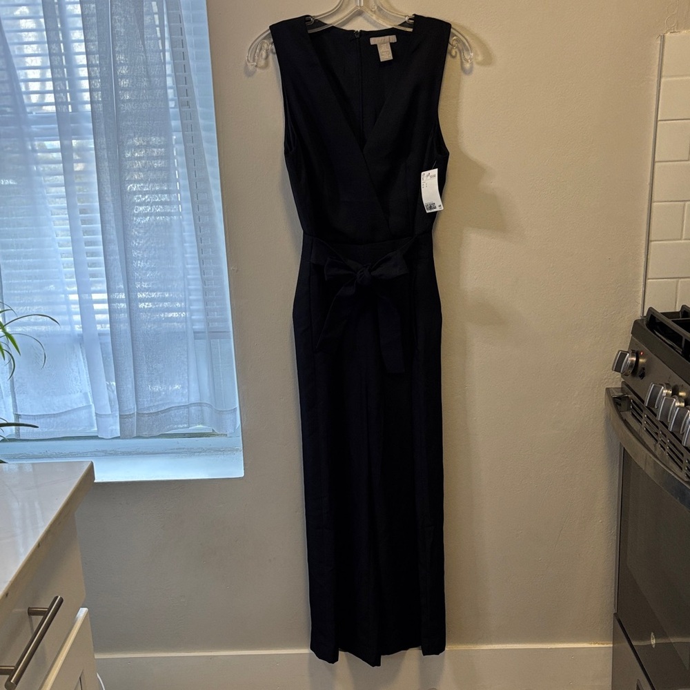 H&M Black Sleeveless Jumpsuit Small